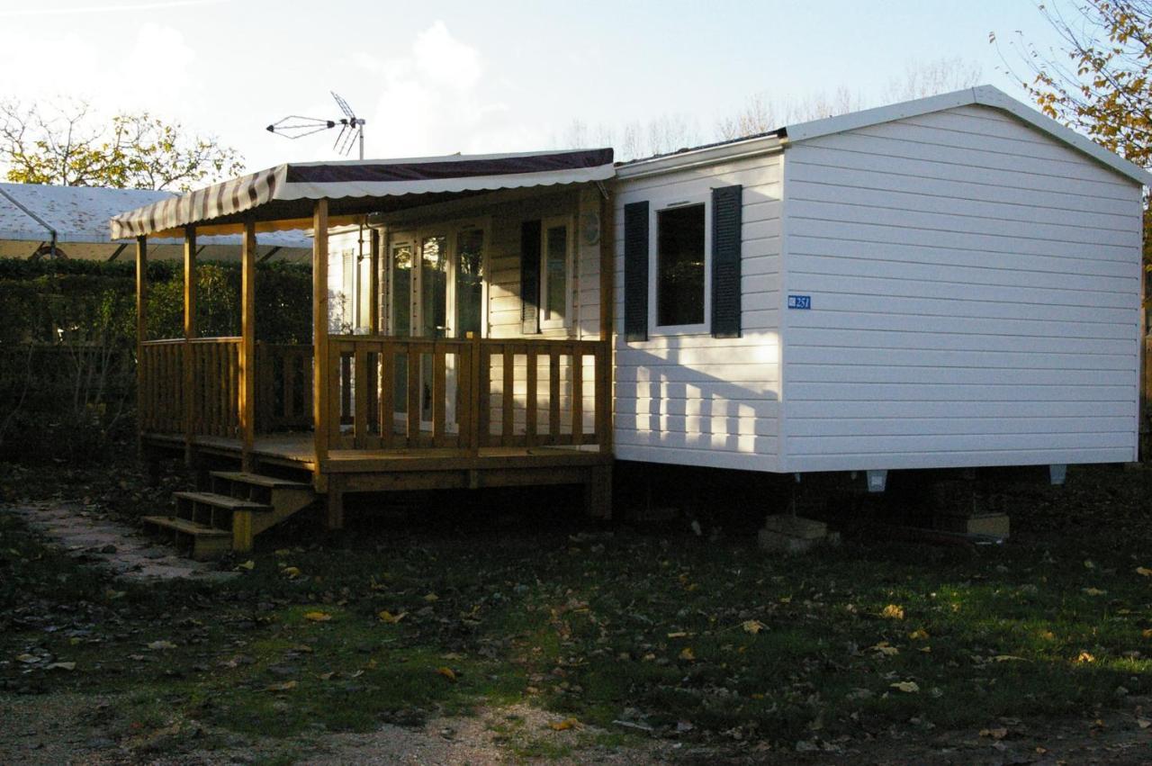 Mhvacances Louent Plusieurs Mobilhomes Dans Camping 4 Etoiles Proche Chateaux Et Zoo Beauval Onzain Eksteriør billede